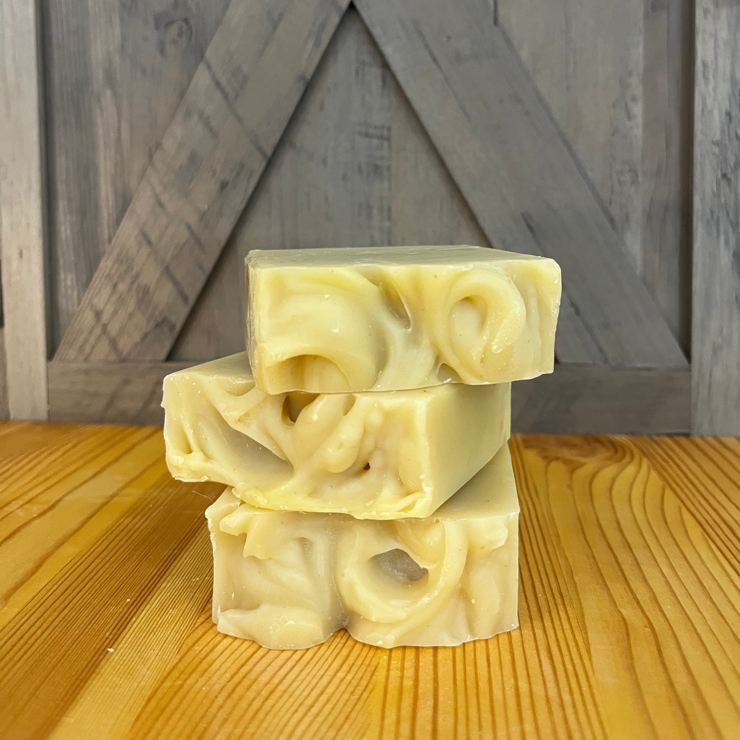 Lemongrass & Bentonite clay